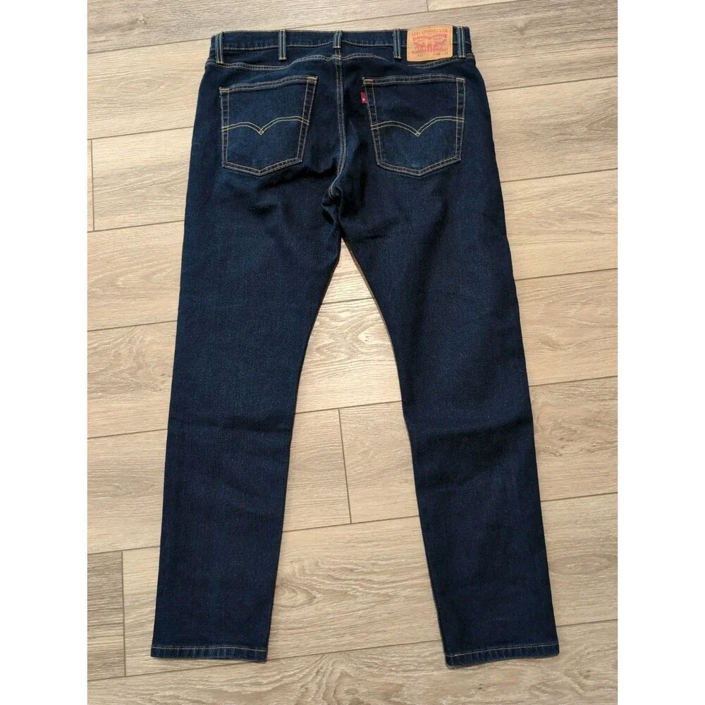 Levis levi 512